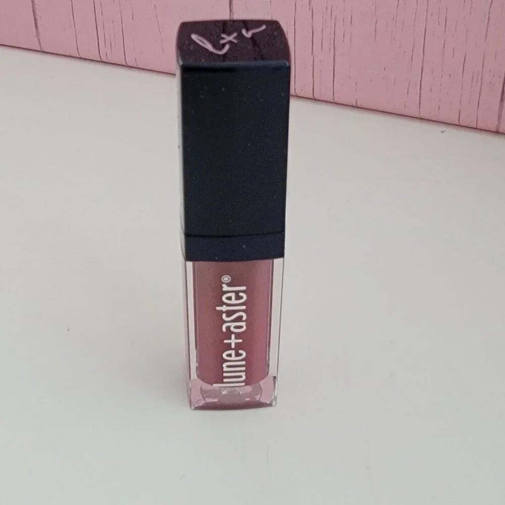Lune + Aster CEO Lipgloss Vitamin C and Vitamin E Red Pink Gloss NEW